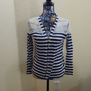 Striped cardigan with lace and buttons